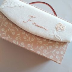 カルトナージュカットの仕方　緩やかなカーブ　　